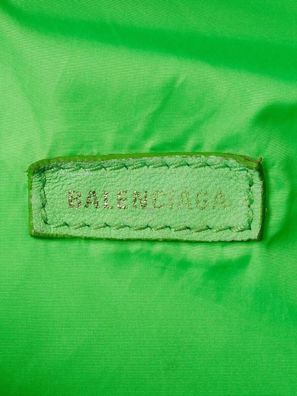 Balenciaga Verde Fluo Recycled Nylon Logo Embroidered Wheel Belt Bag - Picture 10 of 12